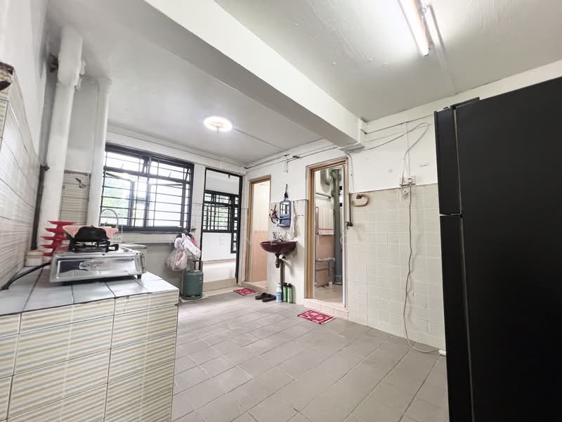 232 Lorong 8 Toa Payoh, 232 Lorong 8 Toa Payoh, 3 Bedrooms, 700 sqft, HDB Flat For Sale, by Reene Tok, 500205402 - Kitchen - PropertyGuru.com.sg