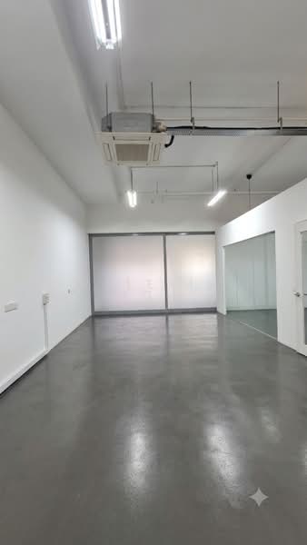 One Commonwealth, 1 Commonwealth Lane, 1,421 sqft, Light Industrial (B1) For Rent, by Valerie Toh, 500205418 - CommercialGuru.com.sg