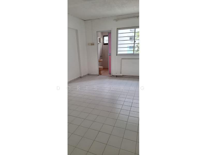 132 Yishun Street 11, 132 Yishun Street 11, 3 Bedrooms, 1,129 sqft, HDB Flat For Sale, by Doris Kang, 500205422 - Bathroom - PropertyGuru.com.sg