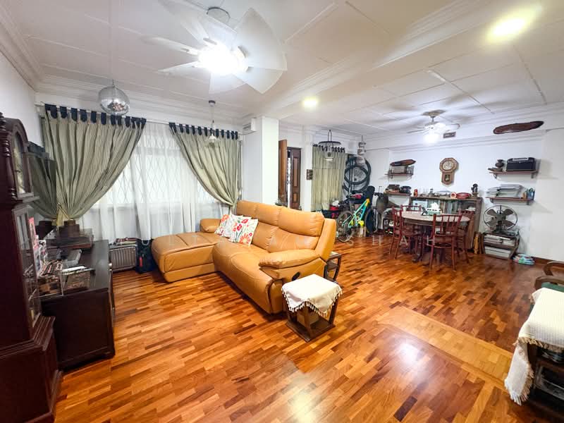 745 Woodlands Circle, 745 Woodlands Circle, 3 Bedrooms, 1,108 sqft, HDB Flat For Sale, by Multazam Shah, 500205427 - Living Room - PropertyGuru.com.sg