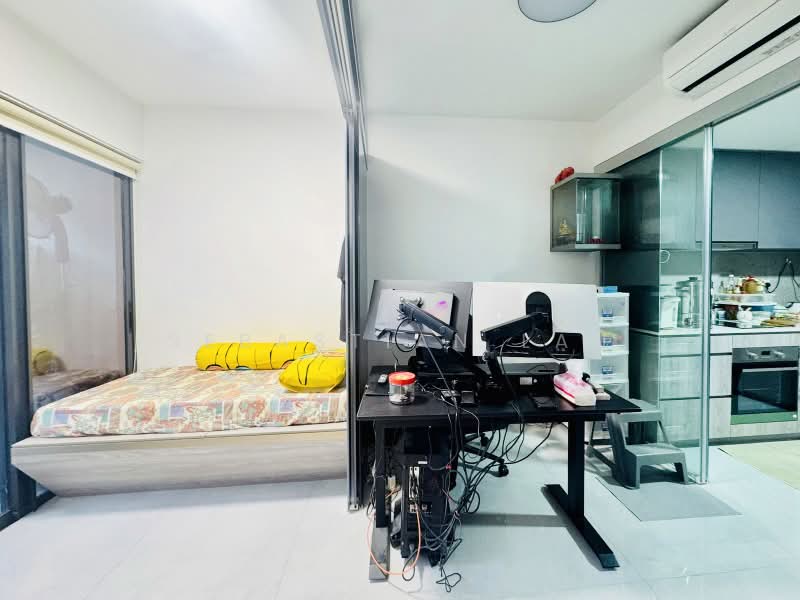 Riverfront Residences, 43 Hougang Avenue 7, 2 Bedrooms, 721 sqft, Condominium For Rent, by Sebastian Lau, 500205428 - Bedroom - PropertyGuru.com.sg