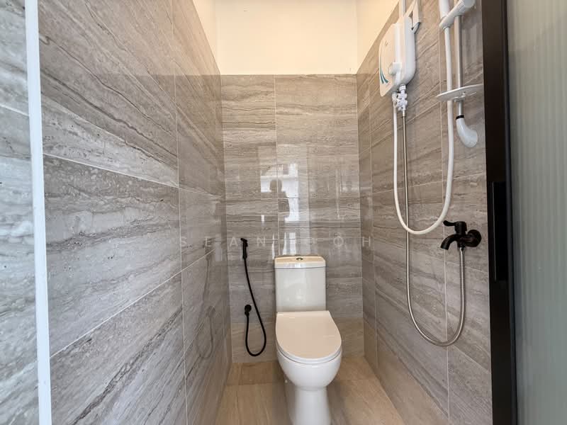 31 Hindoo Road, , 3 Bedrooms, 900 sqft, Conservation House For Rent, by Sean Goh, 500205441 - Bathroom - PropertyGuru.com.sg