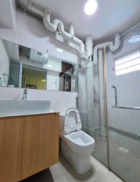 173A Punggol Field, 173A Punggol Field, 3 Bedrooms, 1,184 sqft, HDB Flat For Sale, by Ah Tas David, 500205461 - Bathroom - PropertyGuru.com.sg