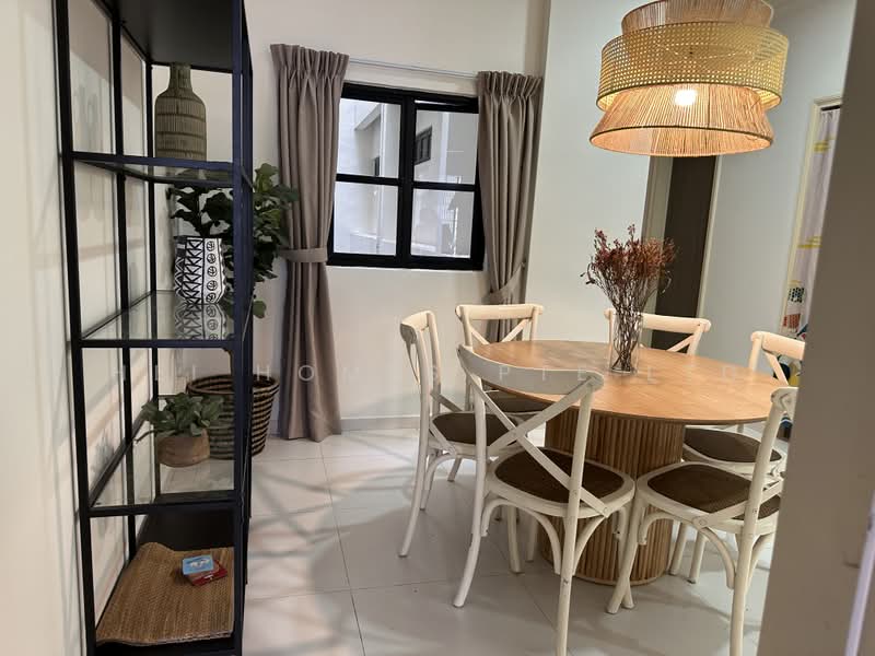 Shan Gate Apartments, 2 Shan Road, Room Rental, 231 sqft, Apartment For Rent, by Hei Homes, 500205463 - Dining Room - PropertyGuru.com.sg