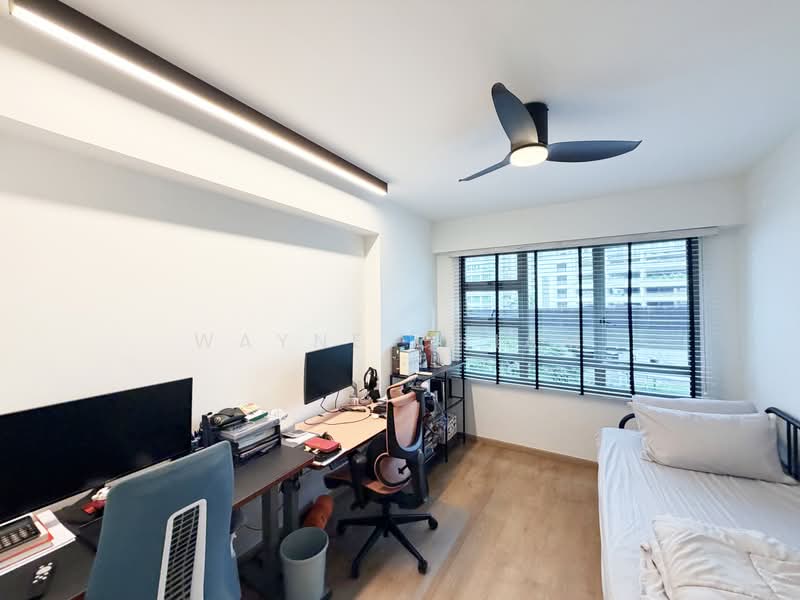 677A Punggol Drive, 677A Punggol Drive, 3 Bedrooms, 1,001 sqft, HDB Flat For Sale, by Wayne Chiam, 500205470 - Study - PropertyGuru.com.sg