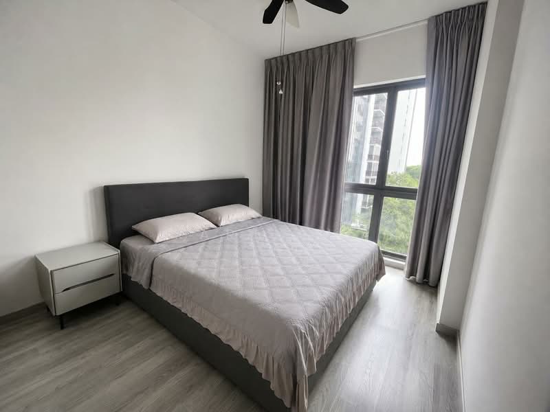 Lakeville, 11 Jurong Lake Link, 2 Bedrooms, 721 sqft, Condominium For Sale, by Karen Ng, 500205473 - Bedroom - PropertyGuru.com.sg