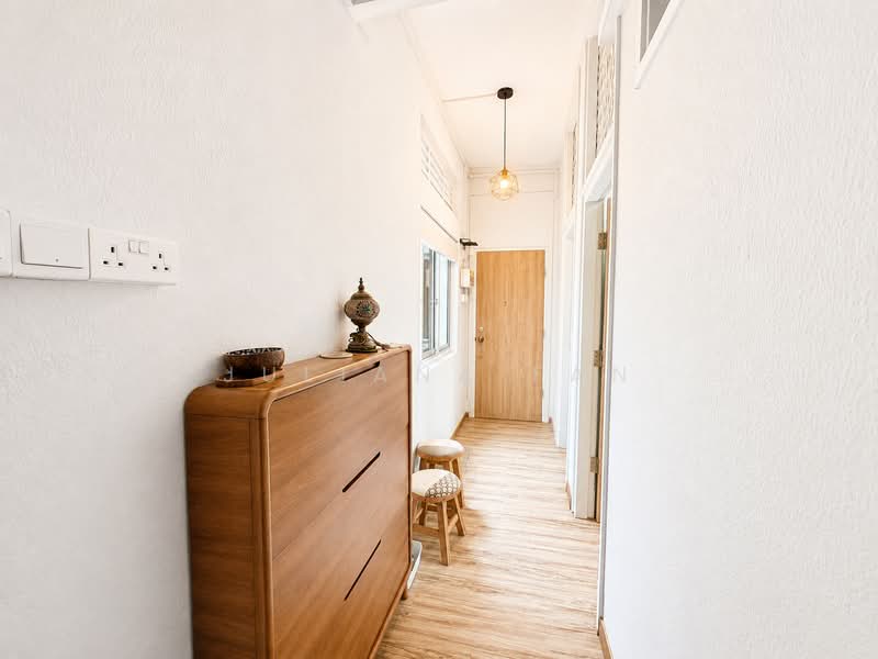 57 Eng Hoon Street, 57 Eng Hoon Street, 2 Bedrooms, 670 sqft, HDB Flat For Rent, by Juliana Fan, 500205484 - Corridor - PropertyGuru.com.sg