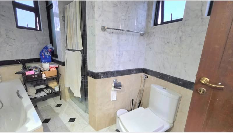 Jervois Jade, 21 Jervois Close, 2 Bedrooms, 1,141 sqft, Apartment For Sale, by Helen Neo, 500205491 - Master bathroom - PropertyGuru.com.sg