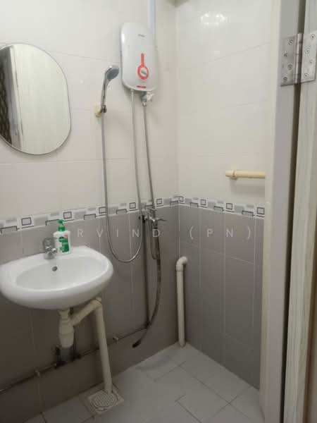 691 Hougang Street 61, 691 Hougang Street 61, Room Rental, 350 sqft, HDB Flat For Rent, by Arvind (PN), 500205494 - Bathroom - PropertyGuru.com.sg