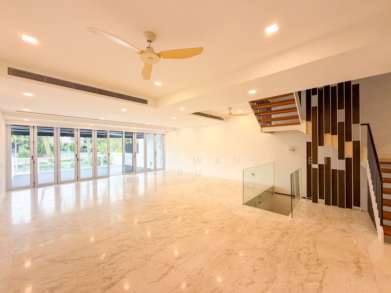 Ocean Drive, Ocean Drive, 5 Bedrooms, 5,000 sqft, Terraced House For Sale, by Graycin Wang Wei Ru, 500205496 - Living Room - PropertyGuru.com.sg