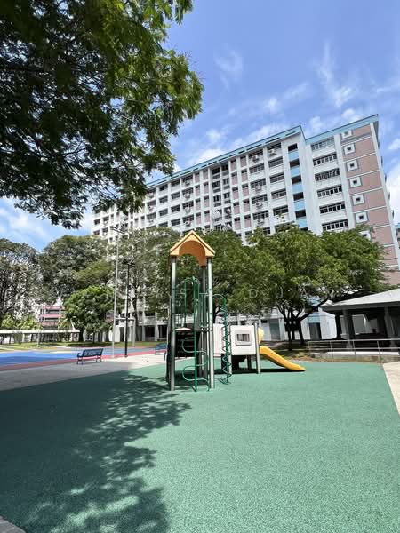 329 Tah Ching Road, 329 Tah Ching Road, 3 Bedrooms, 1,098 sqft, HDB Flat For Sale, by Vanessa Duan, 500205508 - Exterior - PropertyGuru.com.sg