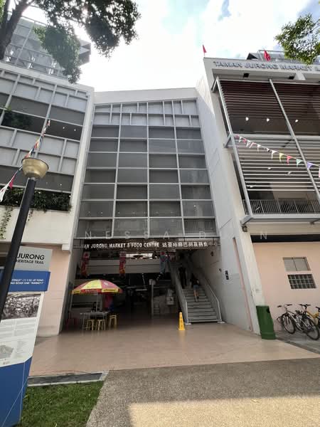 329 Tah Ching Road, 329 Tah Ching Road, 3 Bedrooms, 1,098 sqft, HDB Flat For Sale, by Vanessa Duan, 500205508 - PropertyGuru.com.sg