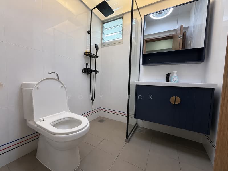 154A Bedok South Road, 154A Bedok South Road, 3 Bedrooms, 1,001 sqft, HDB Flat For Sale, by Zoey Leck, 500205512 - Bathroom - PropertyGuru.com.sg