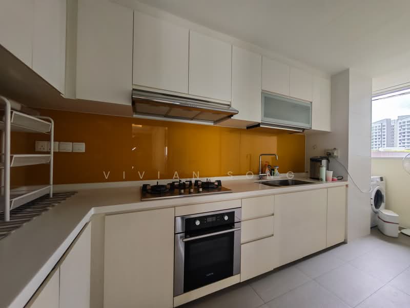 Heron Bay, Upper Serangoon View, 3 Bedrooms, 1,023 sqft, Executive Condominium For Rent, by Vivian Song, 500205521 - Kitchen - PropertyGuru.com.sg