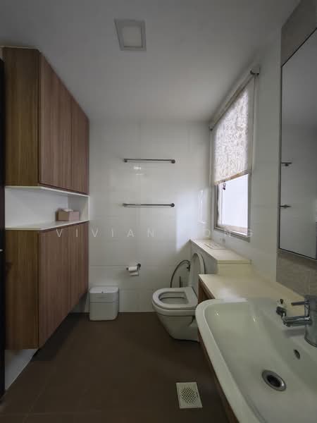 Heron Bay, Upper Serangoon View, 3 Bedrooms, 1,023 sqft, Executive Condominium For Rent, by Vivian Song, 500205521 - Bathroom - PropertyGuru.com.sg