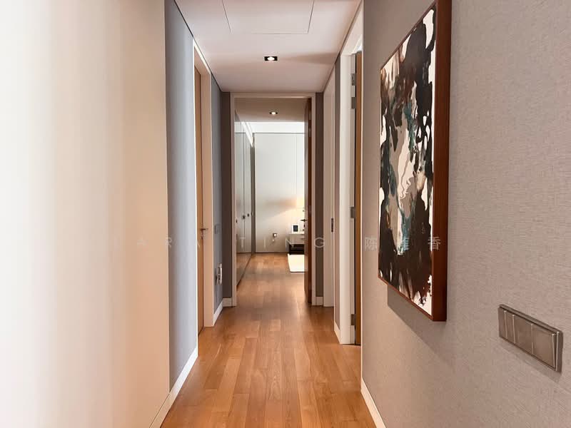 Hilltops, 101 Cairnhill Circle, 3 Bedrooms, 1,711 sqft, Condominium For Sale, by Tara Ting 陈莲香, 500205532 - Corridor - PropertyGuru.com.sg