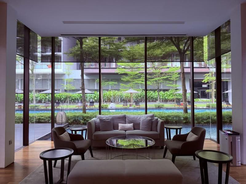 Hilltops, 101 Cairnhill Circle, Orchard / River Valley, 3 Bedrooms, 1,711 sqft, Condominium For Sale, by Tara Ting 陈莲香, 500205532 - Living Room - PropertyGuru.com.sg