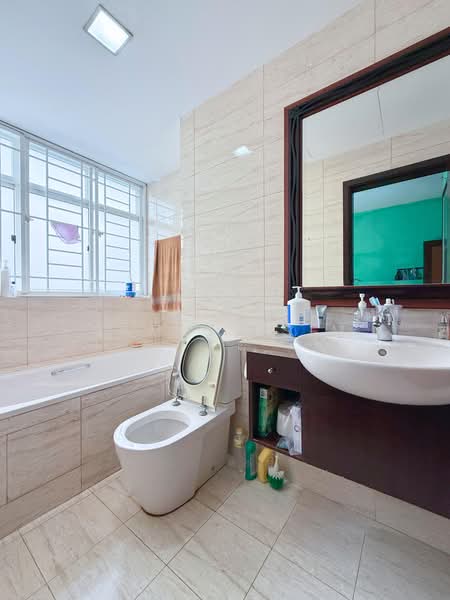 Casablanca, 21 Rosewood Drive, 3 Bedrooms, 1,195 sqft, Condominium For Rent, by Samuel Sim, 500205544 - Bathroom - PropertyGuru.com.sg