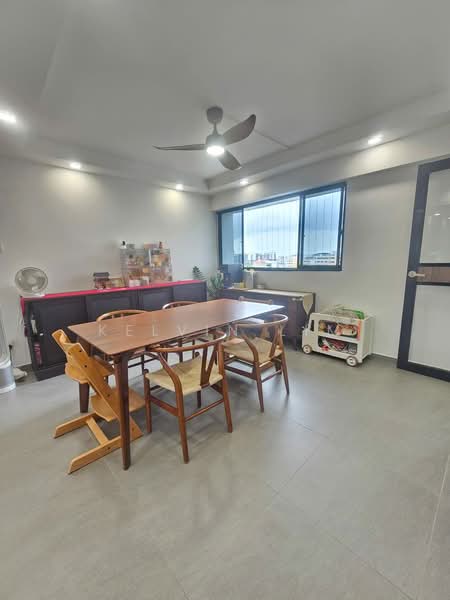 212 Serangoon Avenue 4, 212 Serangoon Avenue 4, 3 Bedrooms, 1,302 sqft, HDB Flat For Sale, by Kelvin Lim, 500205548 - Dining Room - PropertyGuru.com.sg