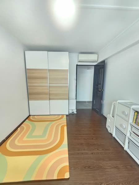 212 Serangoon Avenue 4, 212 Serangoon Avenue 4, 3 Bedrooms, 1,302 sqft, HDB Flat For Sale, by Kelvin Lim, 500205548 - Guest room - PropertyGuru.com.sg