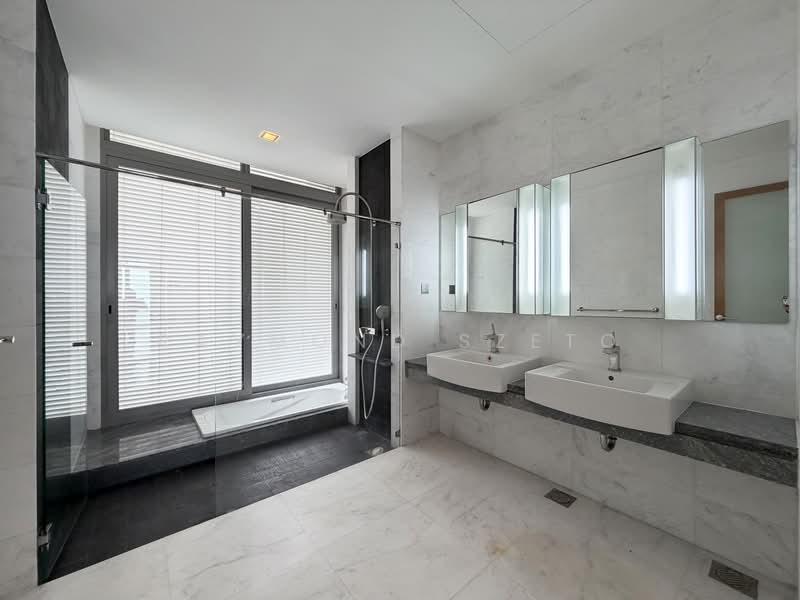 The Oceanfront @ Sentosa Cove, 283 Ocean Drive, 4 Bedrooms, 6,050 sqft, Condominium For Rent, by Raymond Szeto, 500205558 - Bathroom - PropertyGuru.com.sg