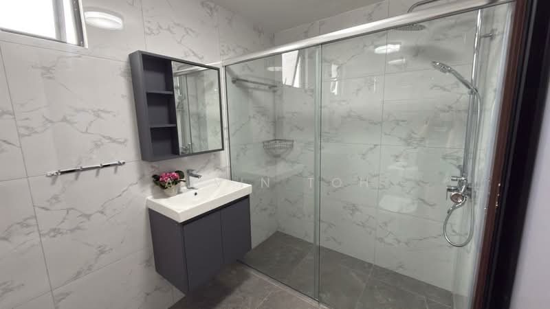 Regent Heights, 50 Bukit Batok East Avenue 5, 3 Bedrooms, 1,173 sqft, Condominium For Rent, by Alvin Toh, 500205559 - Bathroom - PropertyGuru.com.sg