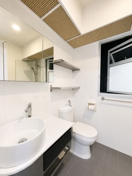 673B Fern Grove @ Yishun, 673B Yishun Avenue 4, 3 Bedrooms, 1,205 sqft, HDB Flat For Sale, by Kai Chen, 500205562 - Master Bathroom - PropertyGuru.com.sg