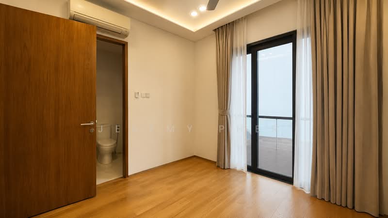 ⭐️ Serangoon Garden Estate ⭐️, Bridport, Cowdray, Hemsley Avenue, Huddington Avenue, 6 Bedrooms, 5,000 sqft, Semi-Detached House For Rent, by Jeremy Pher, 500205566 - Bathroom - PropertyGuru.com.sg