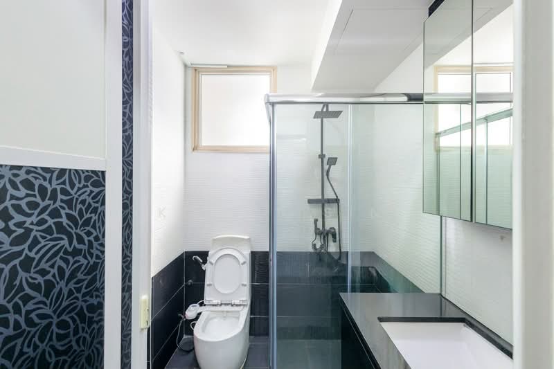 Northvale, 61 Choa Chu Kang Loop, 4 Bedrooms, 2,702 sqft, Condominium For Sale, by Kelvin Sin, 500205569 - Bathroom - PropertyGuru.com.sg