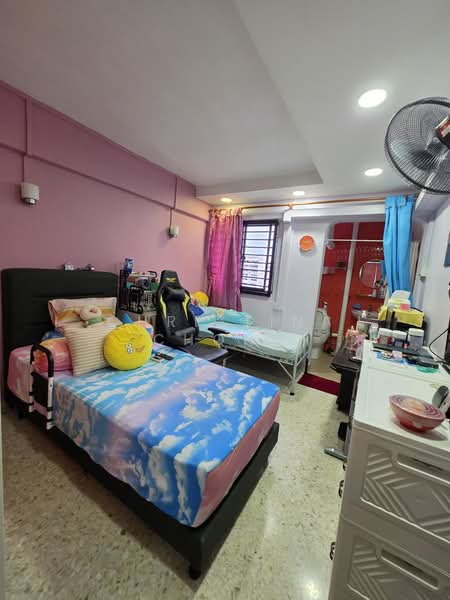 522 Bedok North Avenue 1, 522 Bedok North Avenue 1, 2 Bedrooms, 721 sqft, HDB Flat For Sale, by Christina Chong, 500205570 - Bedroom - PropertyGuru.com.sg