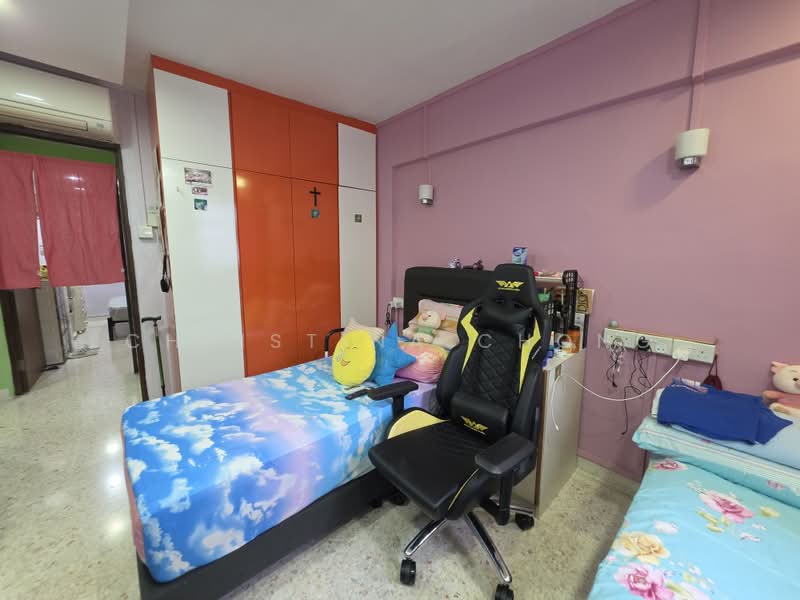 522 Bedok North Avenue 1, 522 Bedok North Avenue 1, 2 Bedrooms, 721 sqft, HDB Flat For Sale, by Christina Chong, 500205570 - Bedroom - PropertyGuru.com.sg