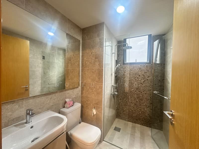 La Fiesta, 58 Sengkang Square, 1 Bedroom, 431 sqft, Condominium For Sale, by Ng Fu Xing, 500205571 - Bathroom - PropertyGuru.com.sg