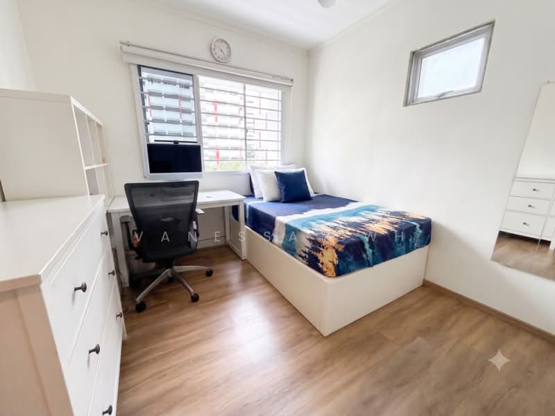 286A Toh Guan Road, 286A Toh Guan Road, 4 Bedrooms, 1,324 sqft, HDB Flat For Sale, by Vanessa Owh, 500205576 - Bedroom - PropertyGuru.com.sg