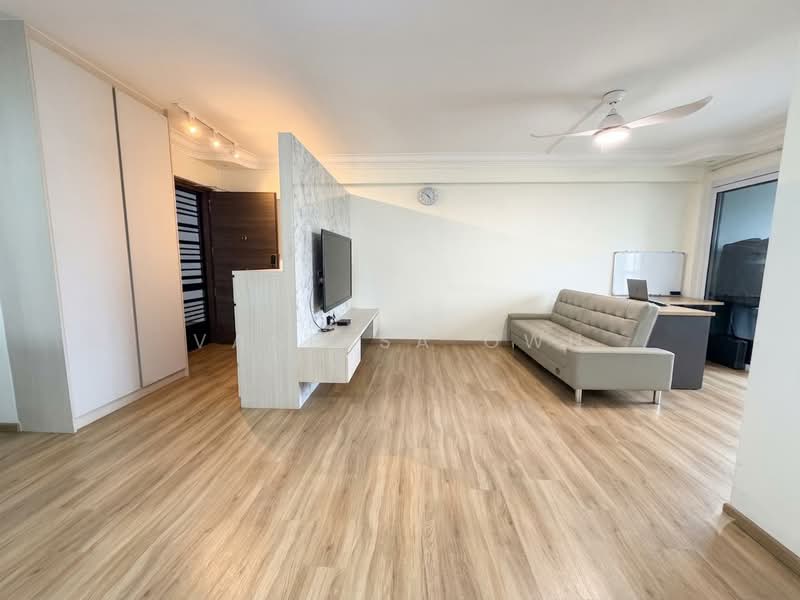 286A Toh Guan Road, 286A Toh Guan Road, 4 Bedrooms, 1,324 sqft, HDB Flat For Sale, by Vanessa Owh, 500205576 - Living Room - PropertyGuru.com.sg