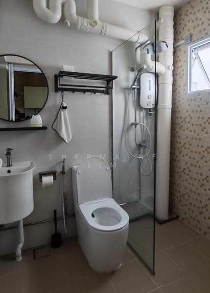 504D Montreal Drive, 504D Montreal Drive, Room Rental, 120 sqft, HDB Flat For Rent, by Shermaine Lim, 500205579 - Bathroom - PropertyGuru.com.sg