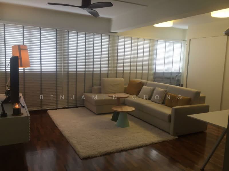 186 Toa Payoh Central, 186 Toa Payoh Central, 3 Bedrooms, 689 sqft, HDB Flat For Sale, by Benjamin Chong, 500205580 - Living Room - PropertyGuru.com.sg