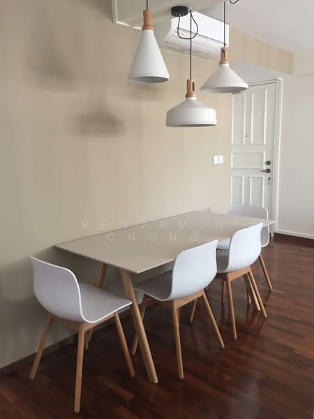 186 Toa Payoh Central, 186 Toa Payoh Central, 3 Bedrooms, 689 sqft, HDB Flat For Sale, by Benjamin Chong, 500205580 - Dining Room - PropertyGuru.com.sg