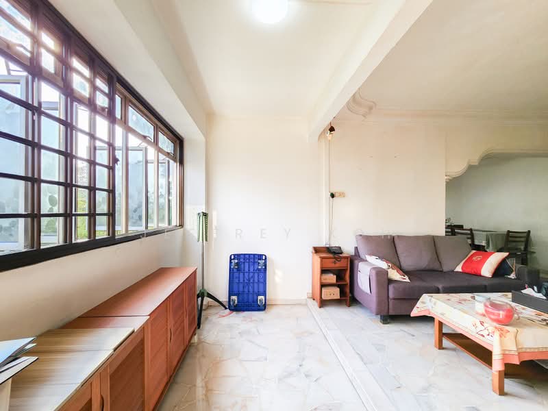 845 Jurong West Street 81, 845 Jurong West Street 81, 4 Bedrooms, 1,378 sqft, HDB Flat For Sale, by Jeffrey Koh, 500205591 - Living Room - PropertyGuru.com.sg