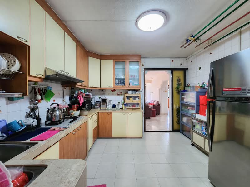 845 Jurong West Street 81, 845 Jurong West Street 81, 4 Bedrooms, 1,378 sqft, HDB Flat For Sale, by Jeffrey Koh, 500205591 - Kitchen - PropertyGuru.com.sg