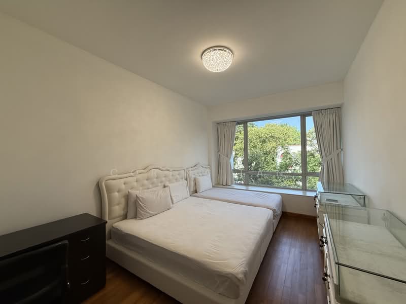 Visioncrest, 33 Oxley Rise, 2 Bedrooms, 926 sqft, Condominium For Rent, by Corina Tan, 500205592 - Bedroom - PropertyGuru.com.sg