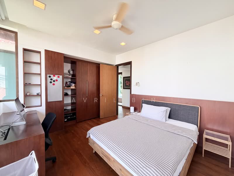 Rare freehold detached, wide frontage. Prime in District 17, Toh Estate / Toh Crescent / Toh Drive, 8 Bedrooms, 5,136 sqft, Detached House For Sale, by Avril Bin, 500205593 - Bedroom - PropertyGuru.com.sg