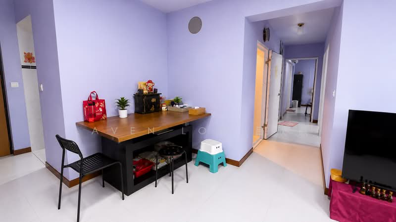 424D Yishun Avenue 11, 424D Yishun Avenue 11, 3 Bedrooms, 990 sqft, HDB Flat For Rent, by Laven Loo 吕欣颐, 500205608 - Corridor - PropertyGuru.com.sg