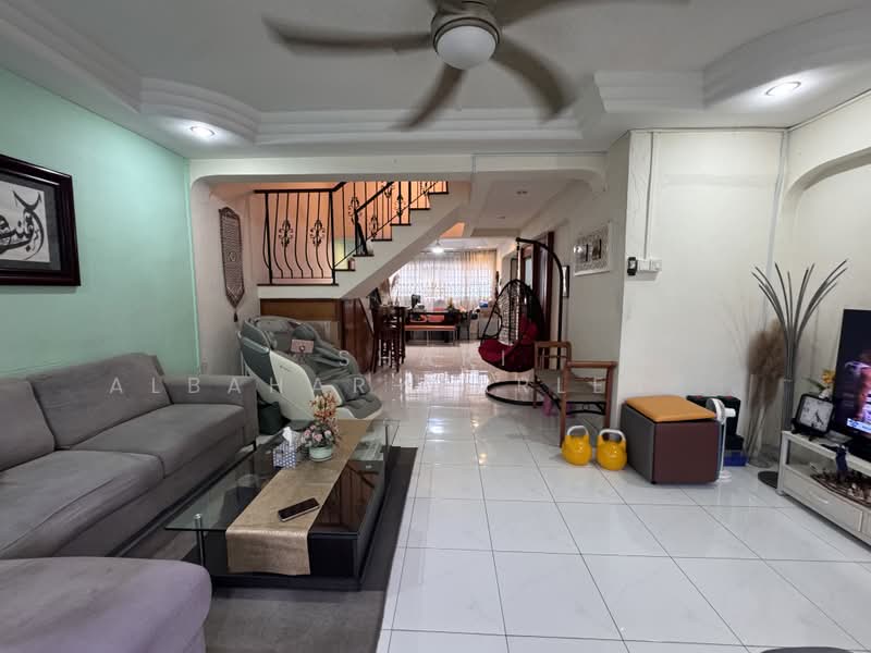 149 Tampines Street 12, 149 Tampines Street 12, 3 Bedrooms, 1,593 sqft, HDB Flat For Sale, by Shari Albahar-Carlesater, 500205611 - Living Room - PropertyGuru.com.sg