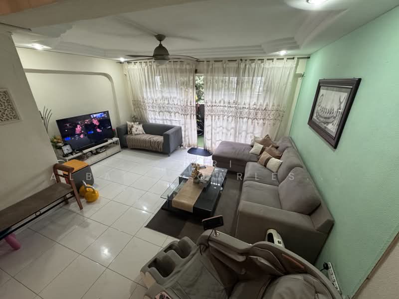 149 Tampines Street 12, 149 Tampines Street 12, 3 Bedrooms, 1,593 sqft, HDB Flat For Sale, by Shari Albahar-Carlesater, 500205611 - Living Room - PropertyGuru.com.sg