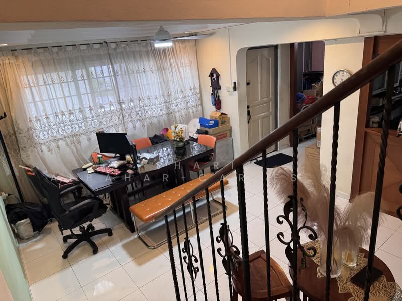 149 Tampines Street 12, 149 Tampines Street 12, 3 Bedrooms, 1,593 sqft, HDB Flat For Sale, by Shari Albahar-Carlesater, 500205611 - Dining Room - PropertyGuru.com.sg