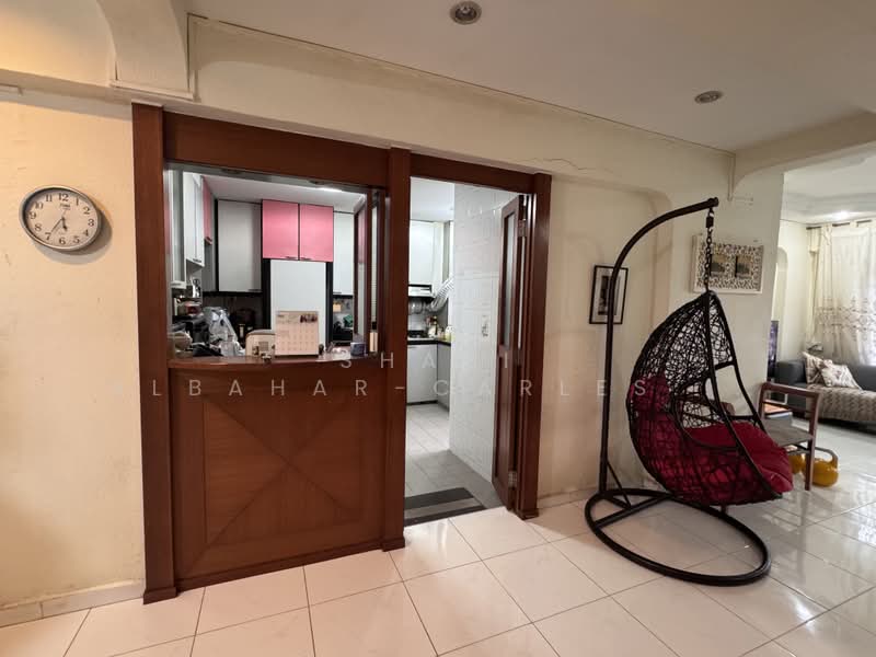 149 Tampines Street 12, 149 Tampines Street 12, 3 Bedrooms, 1,593 sqft, HDB Flat For Sale, by Shari Albahar-Carlesater, 500205611 - Kitchen - PropertyGuru.com.sg