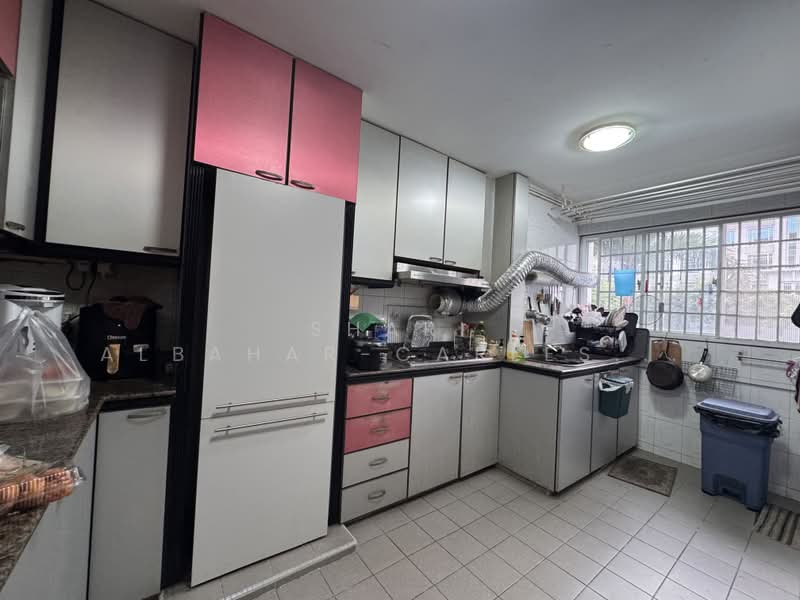 149 Tampines Street 12, 149 Tampines Street 12, 3 Bedrooms, 1,593 sqft, HDB Flat For Sale, by Shari Albahar-Carlesater, 500205611 - Kitchen - PropertyGuru.com.sg