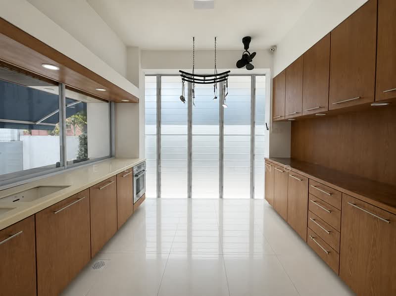 2 Storey Semi-D | Big Land 4389sqft | Near Expo, , 4 Bedrooms, 4,500 sqft, Semi-Detached House For Rent, by Eileen Cheng, 500205614 - PropertyGuru.com.sg