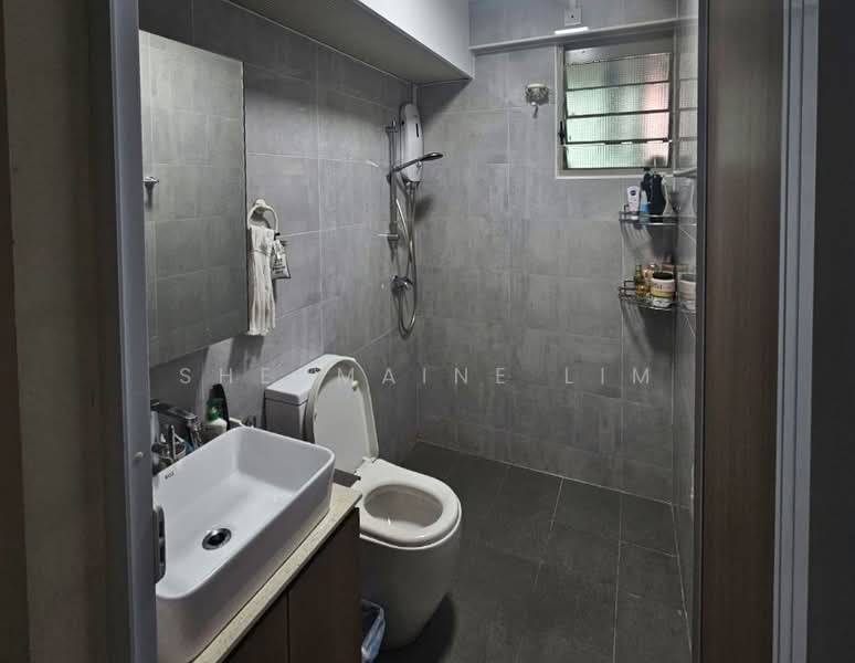 271A Sengkang Central, 271A Sengkang Central, Room Rental, 120 sqft, HDB Flat For Rent, by Shermaine Lim, 500205625 - Bathroom - PropertyGuru.com.sg