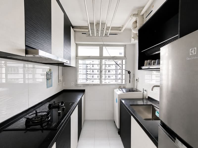 327C Sumang Walk, 327C Sumang Walk, 1 Bedroom, 398 sqft, HDB Flat For Sale, by Jeremy Koh, 500205634 - Kitchen - PropertyGuru.com.sg